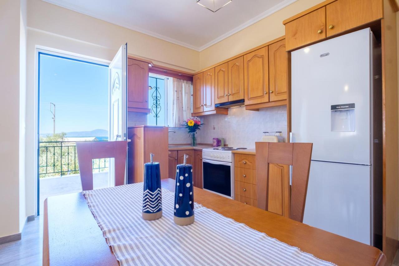 Almyros Aktis Mountain And Sea Apartment Kalamata Exterior foto